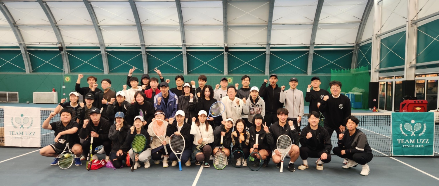 Team UZZ 단체사진